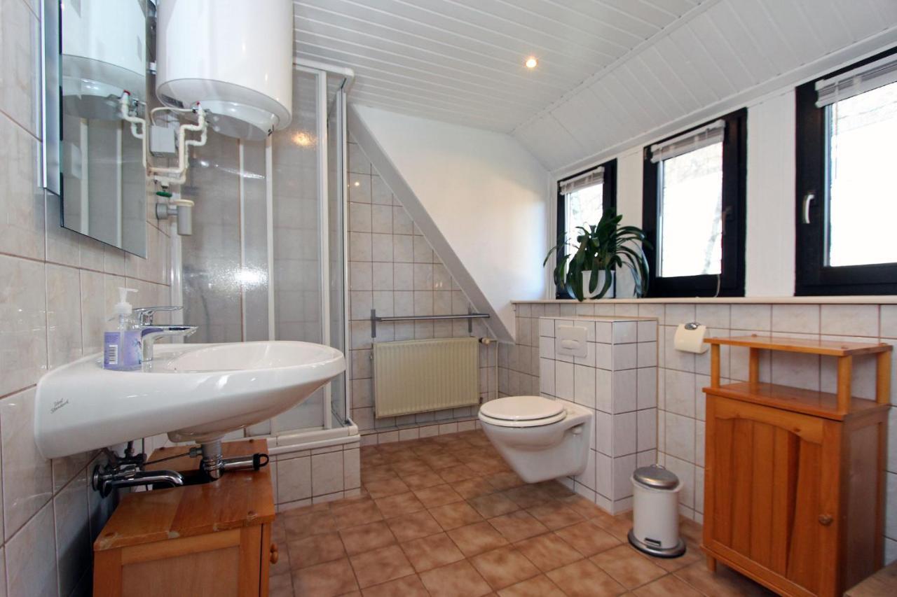 Ferienwohnung Brücke im Reethus Prerow Exterior foto
